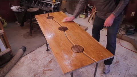 Maple and Walnut Entry Table Woodworking Projects