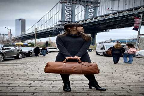 Navigating Cityscapes in Style: Leather Camera Bags for Urban Explorers