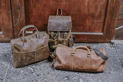 Deciding on the Right Size for Your Leather Messenger Bag: Which Leather Messenger Bag Size is..